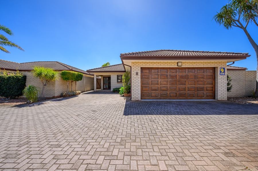 3 Bedroom Property for Sale in Summerstrand Eastern Cape